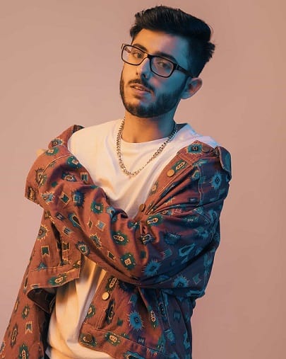 Ajey Nagar (CarryMinati) -WikiBiography, Interesting Facts, Girlfriend, Net Worth & More - celebinfo.wiki - images