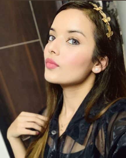 Isha Negi Biography, Age, Height, Weight, Boyfriend, Family, Wiki & More - celebinfo.wiki - images